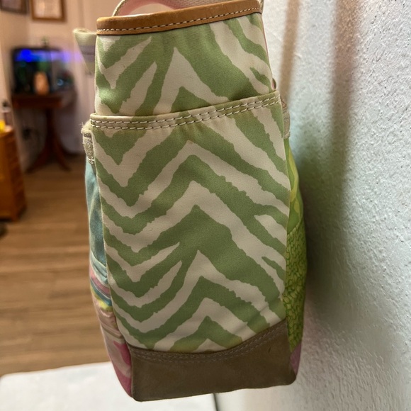 Coach Multicolor Patchwork Tote. - Picture 3 of 8